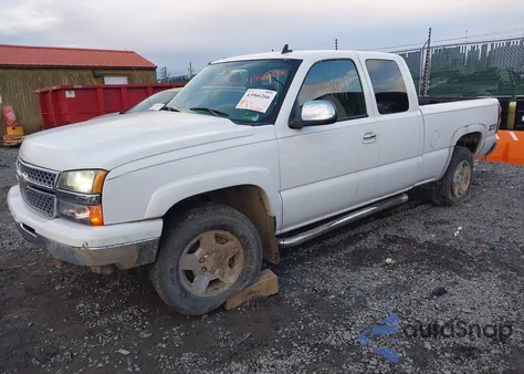 2006 Chevrolet Silverado 1500 Lt3 из США, поврежденный, VIN 2GCEK19B661279641